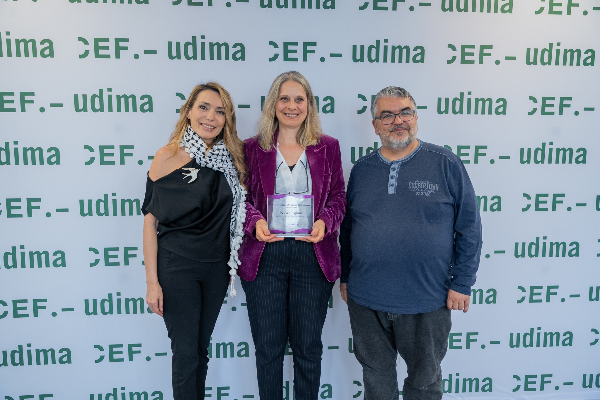 UNRWA, ejemplo de compromiso y humanidad, recibe el I Premio Fundación Psicología Sin Fronteras